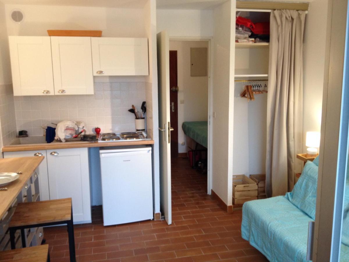 Au Calme Dans Hameau Fleuri Joli Studio 3 Pers Piscine Parking Wi-Fi Ванс Екстериор снимка