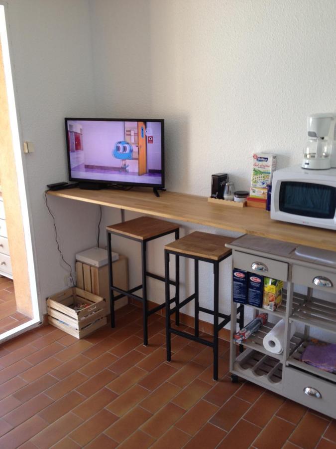Au Calme Dans Hameau Fleuri Joli Studio 3 Pers Piscine Parking Wi-Fi Ванс Екстериор снимка